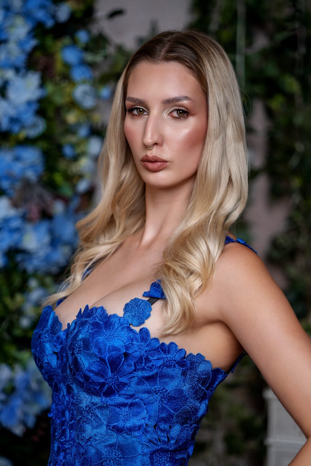 dsc03734 Éjkék virág fűző - királykék fűző - S